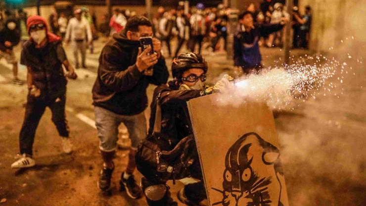 Perudaki hükümet karşıtı gösterilerde can kaybı 7ye yükseldi