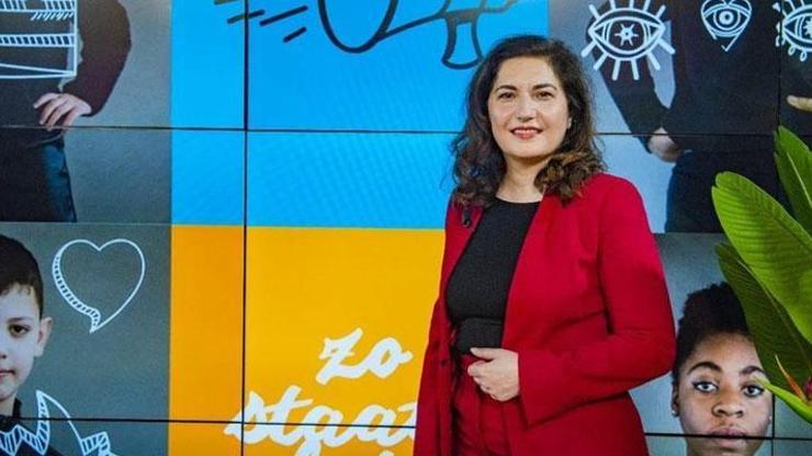 Hollandanın Türk kökenli ilk kadın Belediye Başkanı Huri Şahin görevine başladı