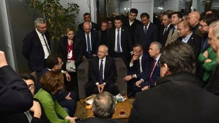 Almanyadan dönen Kılıçdaroğlunu İmamoğlu karşıladı