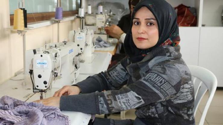 Yüksekovada yaşayan Iraklı 2 kadın, meslek öğreniyor