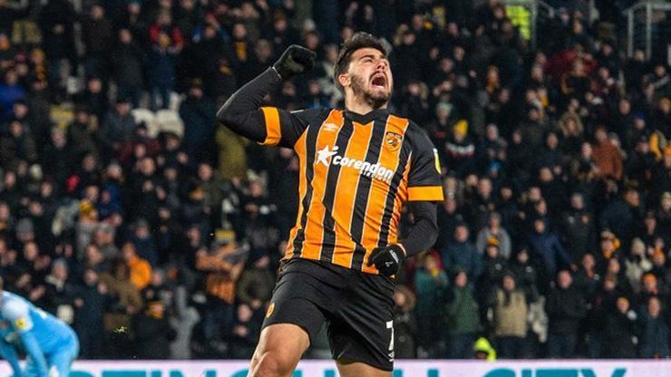 Hull City Ozan Tufanın golüyle 1 puanı kurtardı