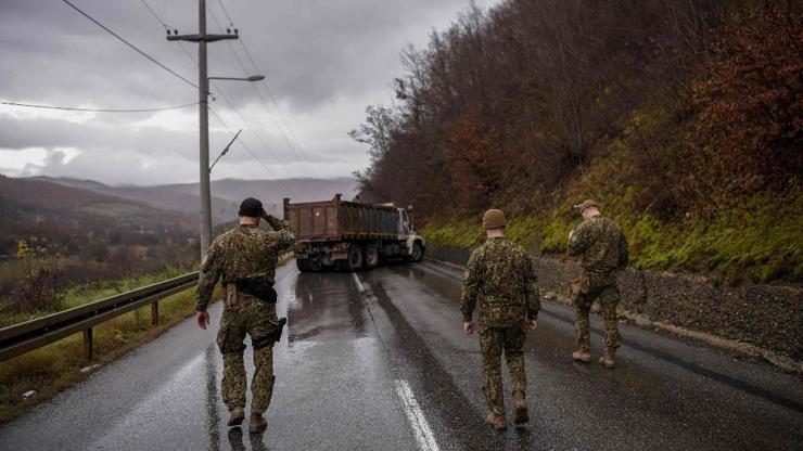 Kosova’nın kuzeyinde güvenlik önlemleri arttırıldı