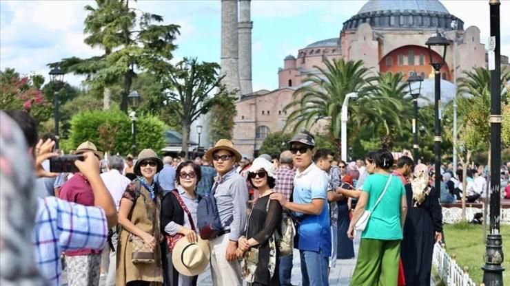 Kasım ayında yabancı turist sayısı yıllık yüzde 44,64 arttı