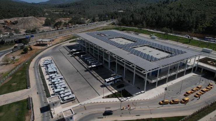 Hem çevreyi korudular hem elektrik üretip tasarruf sağladılar
