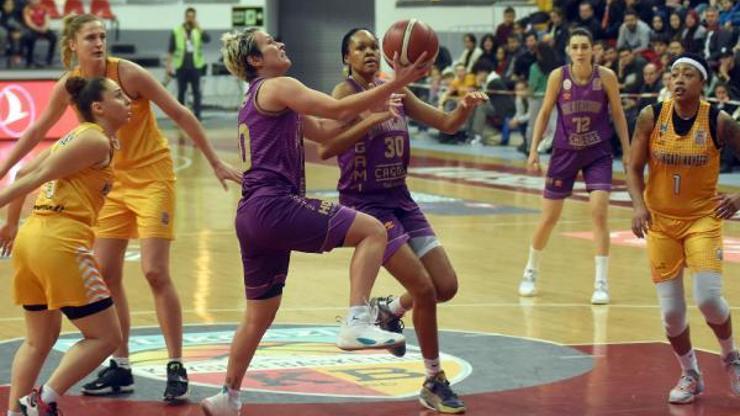 Galatasaraydan Kayseri Basketbola 39 sayı fark