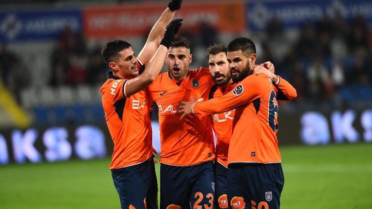 Deniz Türüçten harika gol