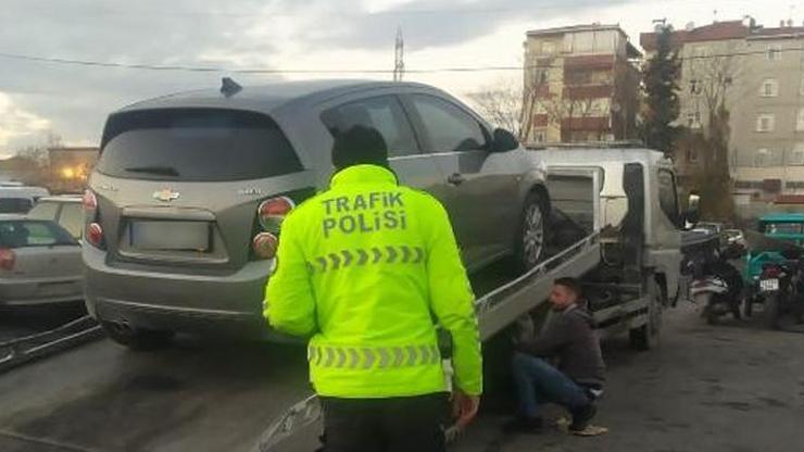 Küçükçekmecede drift yapan ehliyetsiz sürücüye 16 bin lira ceza kesildi