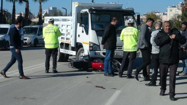 Kilis’te, kamyonetin çarptığı motosiklet sürücüsü yaralandı