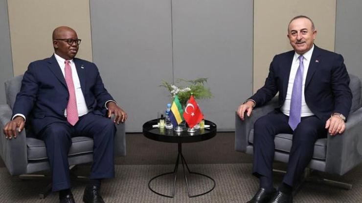 Çavuşoğlu, Gabonlu mevkidaşı Adamo ile görüştü