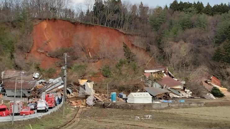 Japonya’da heyelan: 10 ev toprak altında kaldı, 2 kişi kayıp