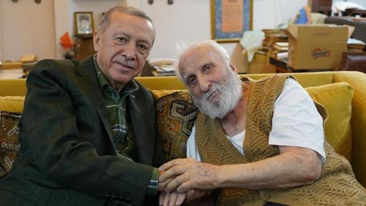 Cumhurbaşkanı Erdoğan, neyzen Niyazi Sayın’ı evinde ziyaret etti