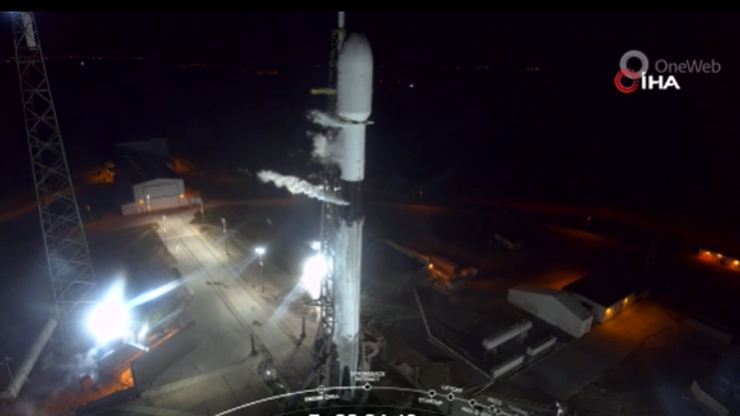 SpaceX, OneWeb internet uydularını başarılı bir şekilde fırlattı
