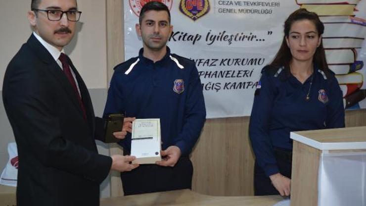 Silifke Adliyesinde kitap bağış standı kuruldu