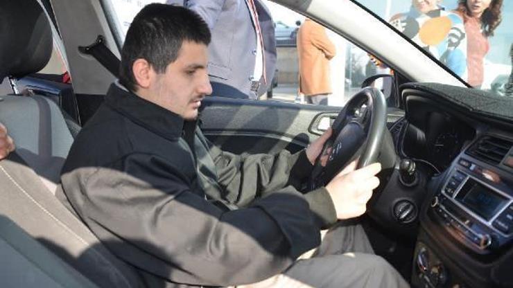 Kırşehir’de görme engelliler araç kullandı