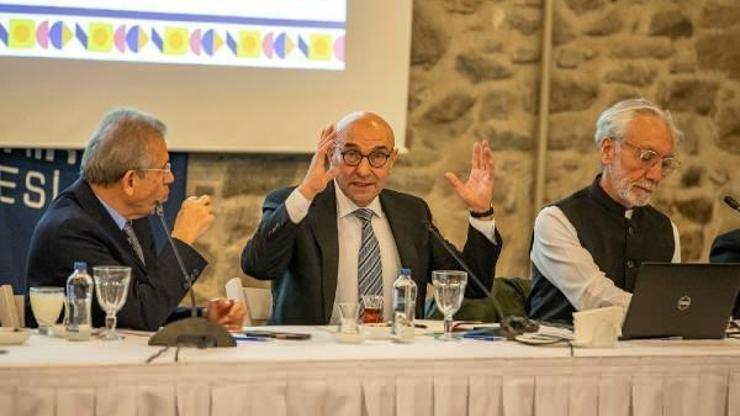 Yeni belediye binası için İEKKKyi toplayan Başkan Soyer: Sadece bina değil, demokrasi anıtı yapacağız