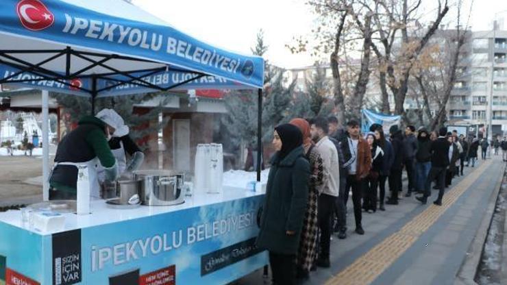 Vanda, sıcak çorba servisi