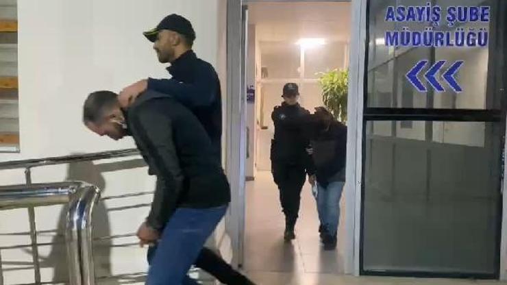 Otomobilin camının kırıp içindeki malzemeleri çaldılar