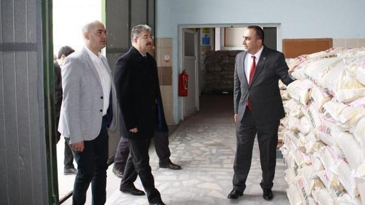 Açık cezaevindeki iş yurdu atölyelerinde hükümlülere mesleki eğitimler veriliyor