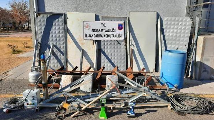 Bağ evinin demir kapılarına çalıp, kaçarken yakalandı