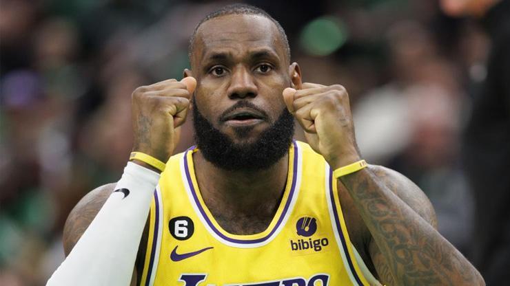 LeBron James triple-double yaptı, Lakers iki maç sonra kazandı
