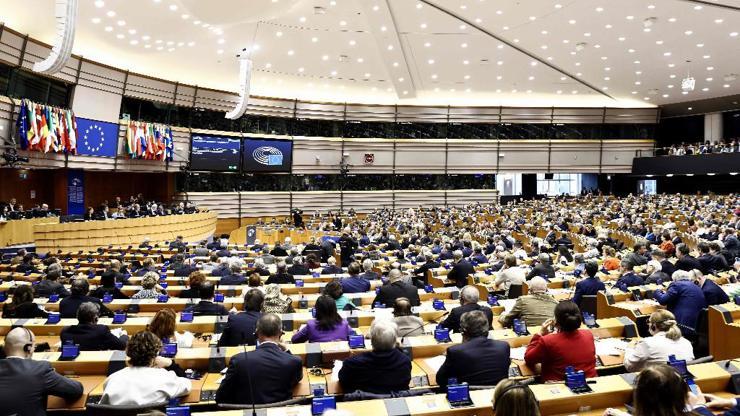 APdeki yolsuzluk soruşturmasında flaş gelişme: Dokunulmazlıkları kaldırıldı