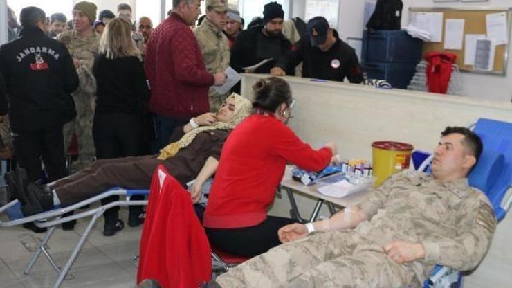 Nevşehir Rehberler Odası üyesi bin kişiden depremzedeler için kan bağışı
