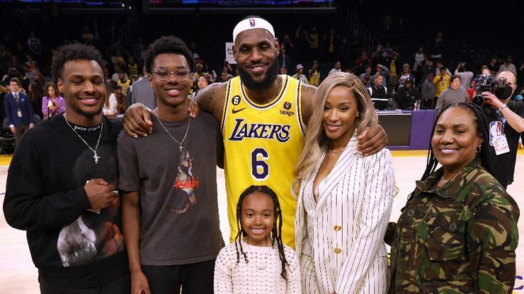 LeBron James NBA tarihinin en skoreri oldu
