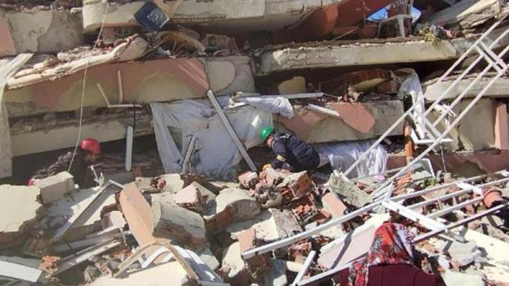 Hazine Bakanlığı duyurdu Deprem bölgesinde memur maaşları yatırılıyor