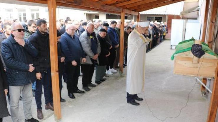 Depremde yaşamını yitiren öğretmen Karabük’te toprağa verildi