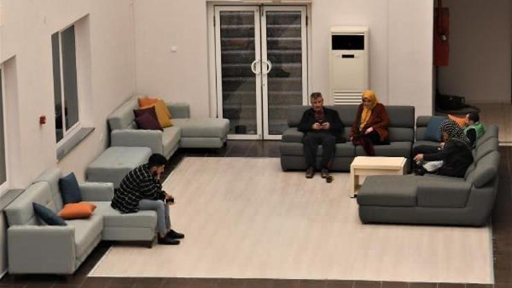 Depremzedeler, Bornova’nın misafiri