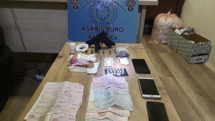 Orhangazi’de şüphe üzerine durdurulan otomobilde uyuşturucu ele geçirildi; 1 tutuklu