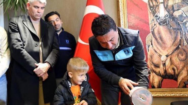 5 yaşındaki Mehmet Egeden depremzedeler için duygulandıran bağış