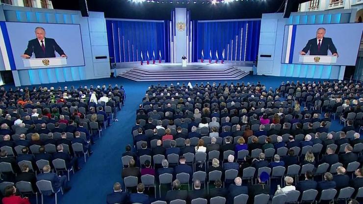 Putin: Dolar küresel hakimiyetini kaybedecek