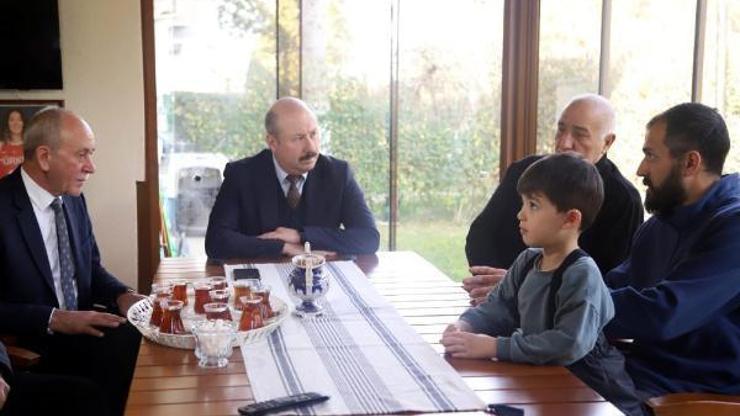 Kaymakam ve Belediye Başkanı, Marmaraereğlisindeki depremzedelerle bir araya geldi