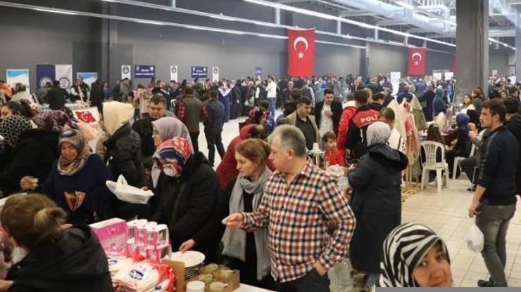 Kütahya’da depremzedeler yararına kermes