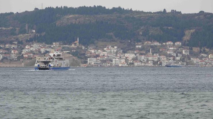 Bozcaada ve Gökçeadaya tüm feribot seferleri iptal edildi