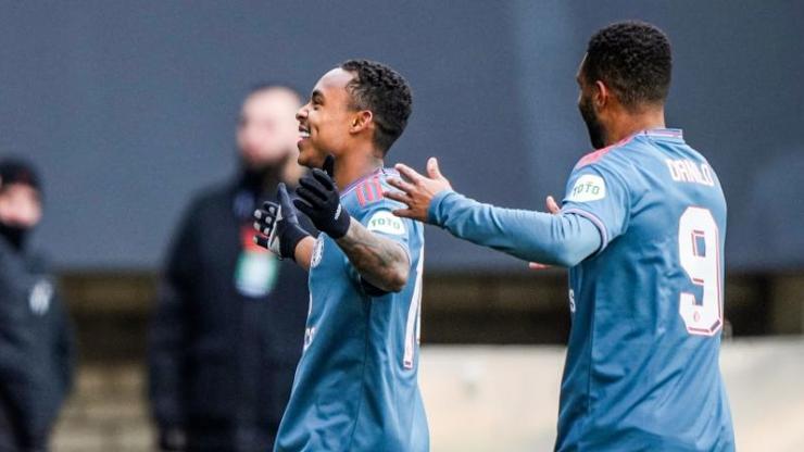 Feyenoorddan Fortuna Sittarda 4 gol