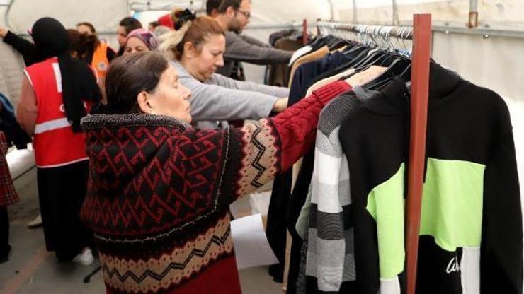 Akdeniz Belediyesi giysi market açıldı
