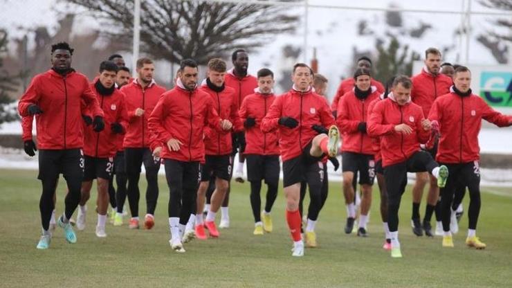 Sivassporda 3 futbolcu sakatlandı