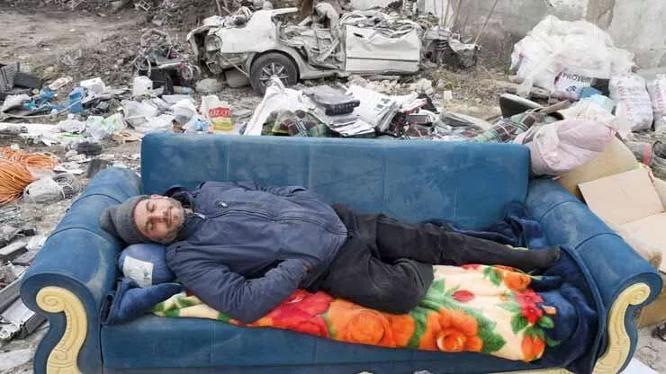 Çekyatta 23 gün