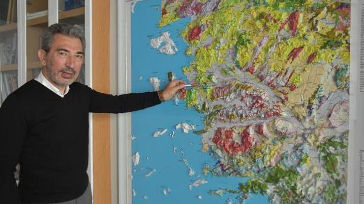 İzmirin yapı stoğunu çok ciddi ve çabuk bir şekilde dönüştürmemiz lazım