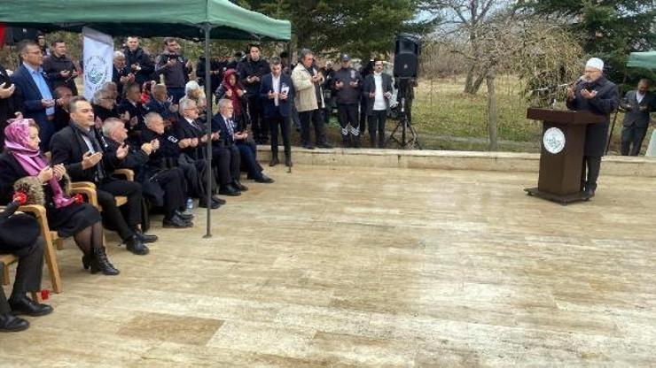 İzzet Baysal, ölümünün 23üncü yıl dönümünde anıldı