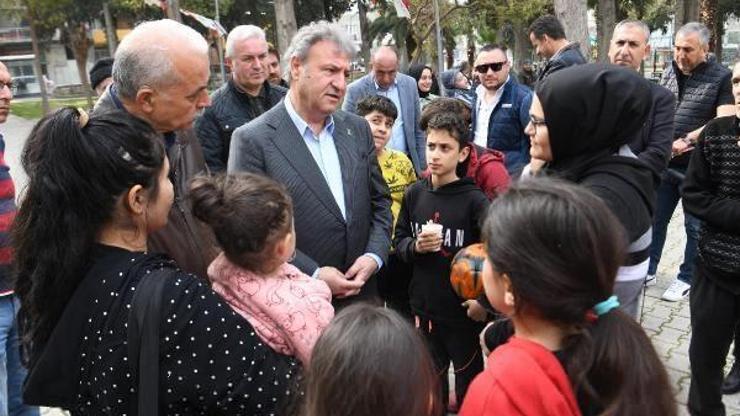 Bornova Belediye Başkanı İduğ, depremzedelerle buluştu