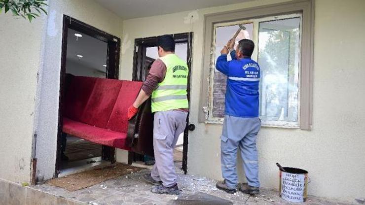 Kemerde kaçak yapı yıkıldı