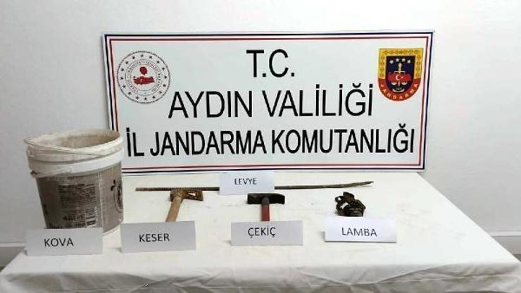 Antik kentte kaçak kazı yapan 4 şüpheli, suçüstü yakalandı