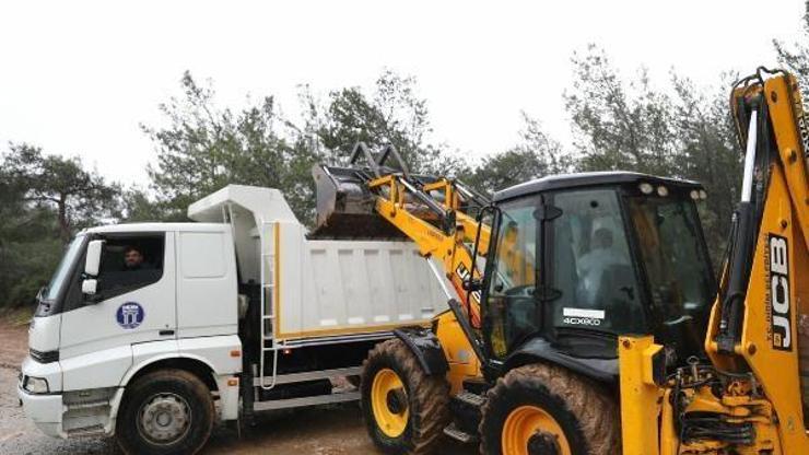 Didimde moloz temizleme çalışması yapıldı
