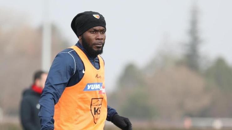 Joseph Attamah ameliyat oldu