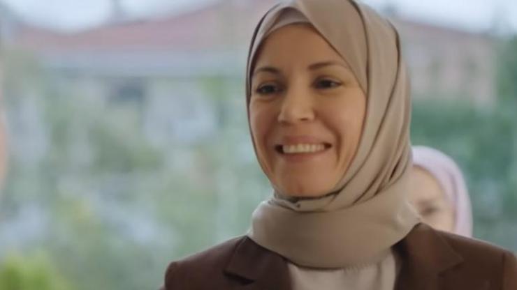Kızılcık Şerbeti Saniye kimdir İbrahimin annesi Saniyeyi kim oynuyor Saniye hanımın gerçek adı