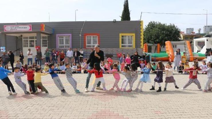Kozanda depremzede çocuklara eğlence