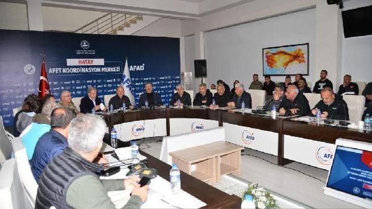 Başkan Zorluoğlu, yeniden deprem bölgesinde